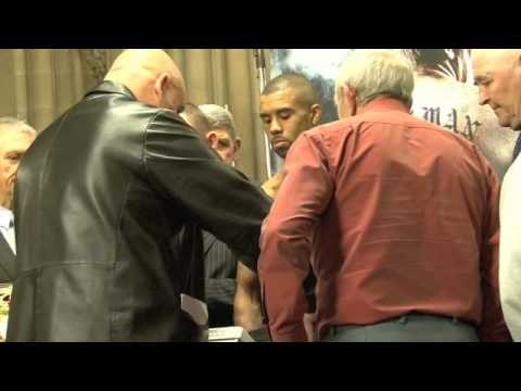 SCOTT QUIGG v RENDALL MUNROE - OFFICIAL WEIGH-IN / iFILM LONDON
