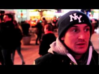 A SCOUSER IN NEW YORK - FEATURING DERRY MATHEWS (PART 1 - TIMES SQUARE) / iFILM LONDON