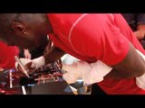 HEAVYWEIGHT KNOCKOUT KING DEONTAY WILDER MAKES TIME FOR THE FANS IN CARSON (CALIFORNIA)