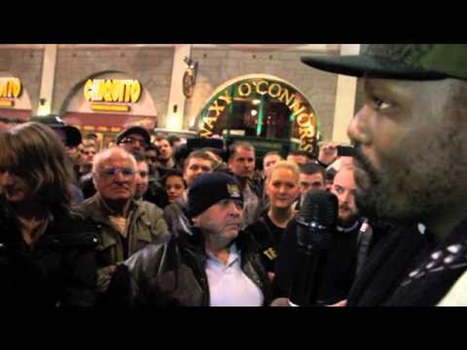 DERECK CHISORA GOES INTO THE CROWD TO ASK FANS QUESTIONS @ THE PRINTWORKS