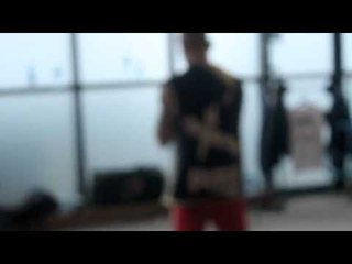 INSIDE THE INGLE CAMP - LEE NOBLE SHADOW BOXING BEFORE HIS FIGHT WITH DAN BLACKWELL