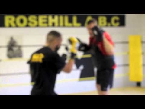 WARREN FENN WORKS OUT ON THE PADS WITH PRO TRAINER IAN BURBEDGE @ ROSEHILL ABC