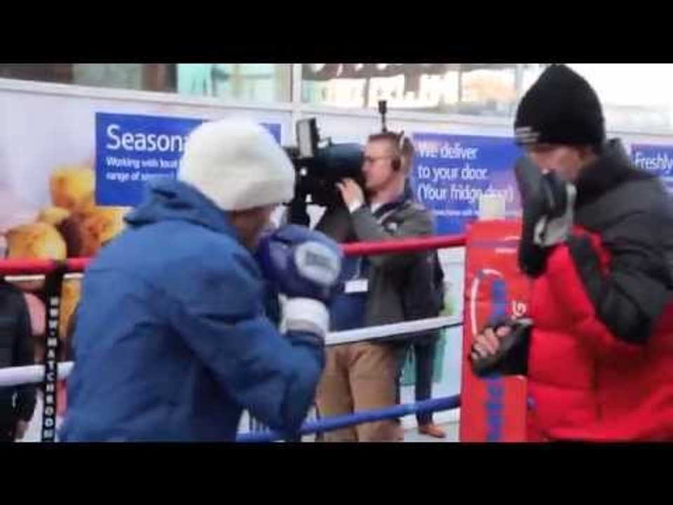 GAVIN McDONNELL PUBLIC WORK-OUT IN HULL AHEAD OF VUSI MALINGA CLASH ON OCT 25 IN HULL