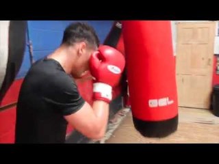 GOLDEN BOY PROMOTIONS ANTHONY OGOGO HEAVY BAG WORKOUT @ KICK STOP GYM NORWICH