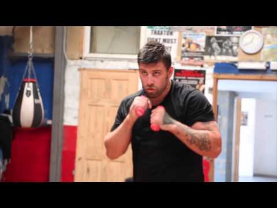 BRITISH HEAVYWEIGHT SAM SEXTON SHADOW BOXING @ KICK STOP GYM, NORWICH