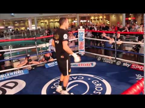 SCOTT QUIGG SHOWING OFF HIS SKILLS ON THE SKIPPING ROPE @ OPEN WORKOUTS