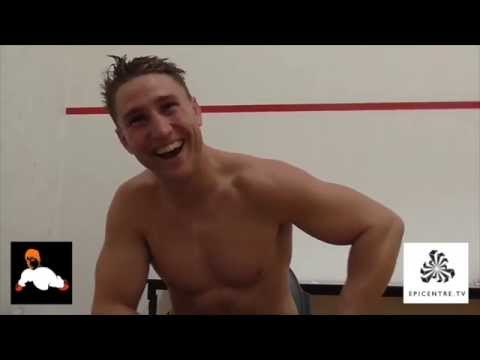 AUSTRALIAN LIGHT HEAVYWEIGHT CHAMPION KERRY FOLEY RETAINS TITLE WITH SPECTACULAR KO WIN / iFL TV