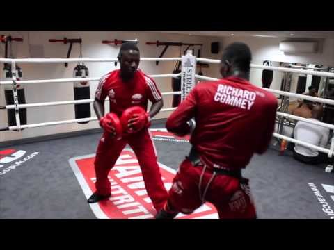 COMMONWEALTH CHAMPION RICHARD COMMEY EXPLOSIVE PADWOKOUT WITH TRAINER CARL LOKKO / iFL TV