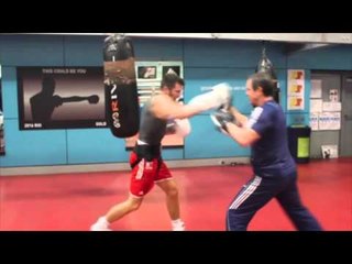 PAD WORK - ANTHONY FOWLER SHOWS HIS SPEED & TIMING ON THE  PADS @ ENGLISH INSTITUTE OF SPORT