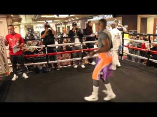 GUILLERMO RIGONDEAUX SHOWS OFF HIS SKIPPING SKILLS & SPEAKS TO THE PUBLIC