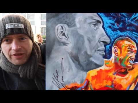 BOXING ARTIST KILLIAN LEFT OVERJOYED AS TYSON FURY, WLADIMIR & VITALI KLITSCHKO SIGN HIS PICTURE