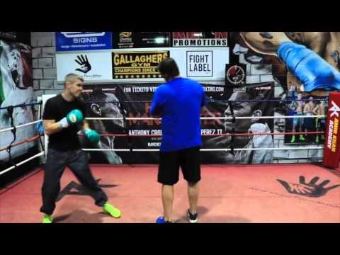 CHAMPS HERE!! LIAM SMITH EXPLOSIVE PAD WORKOUT WITH JOE GALLAGHER AHEAD OF FIRST WBO DEFENCE