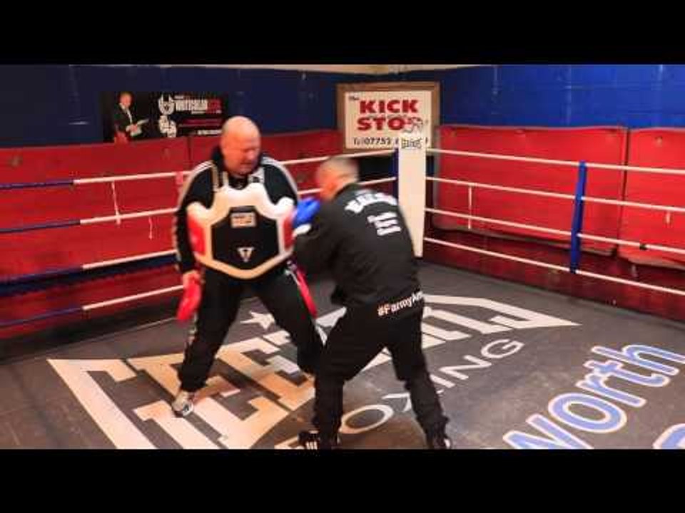 BRITISH CHAMPION RYAN WALSH WORKING ON THE PADBATS & BODY BELT WITH TRAINER GRAHAM EVERETT