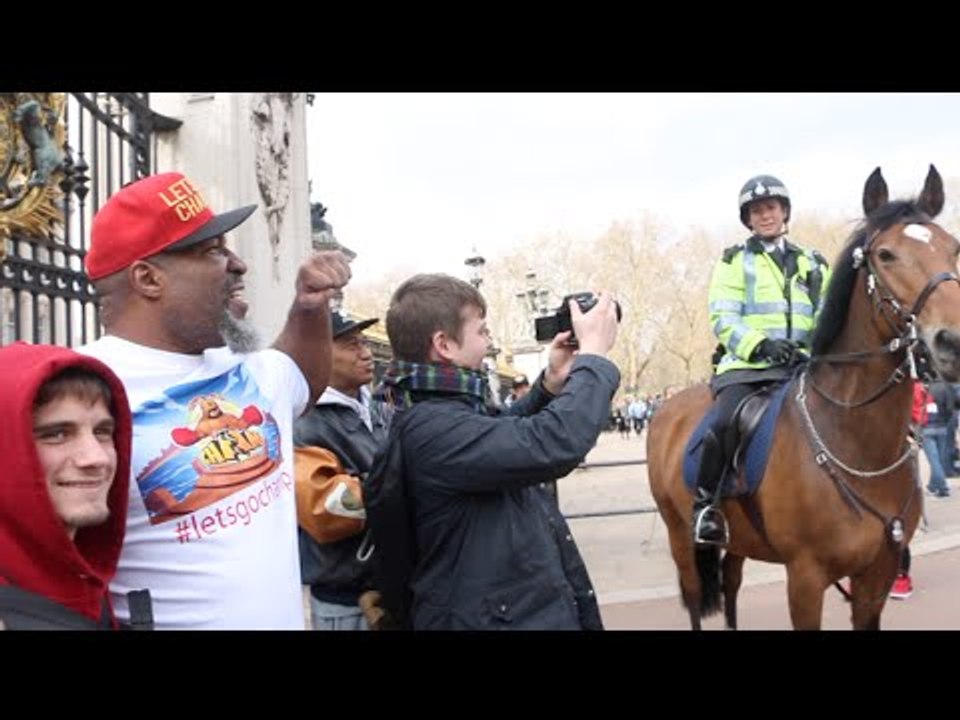 SHANNON BRIGGS ESCORTED AWAY FROM BUCKINGHAM PALACE BY THE POLICE AFTER CALLING OUT UK HEAVYWEIGHTS!