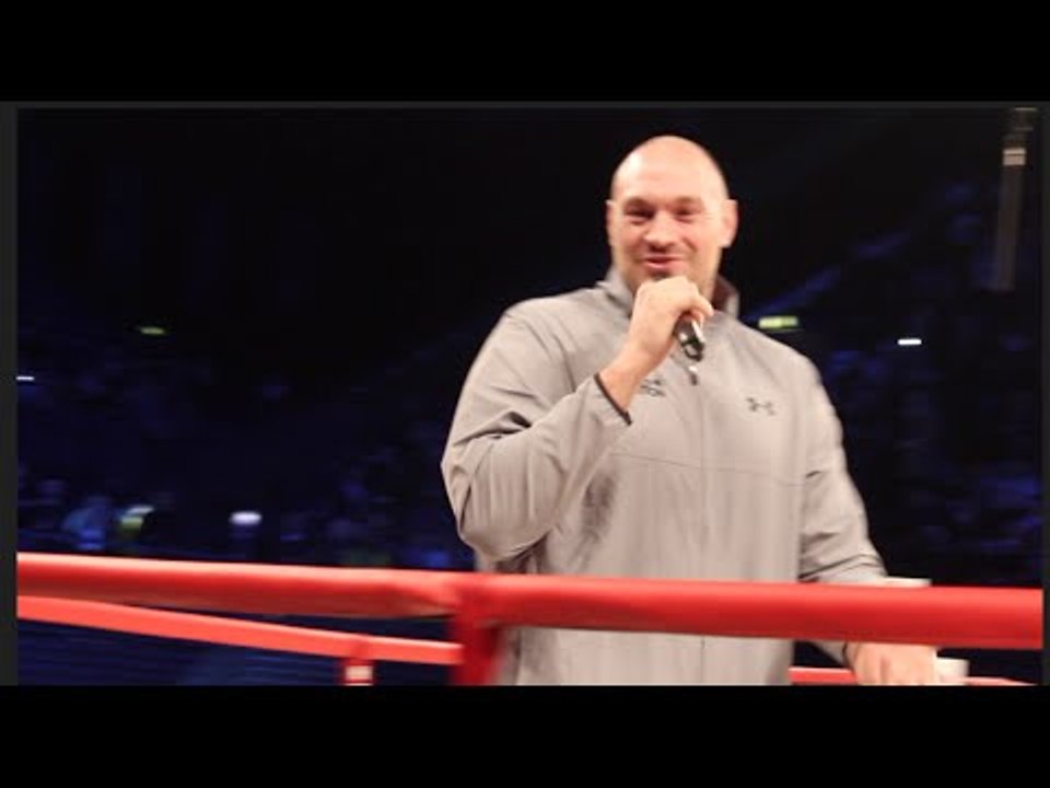 *VOICE OF A GIANT ANGEL!!* -TYSON FURY ENTERS THE RING & SMASHES OUT A SONG FOR THE CROWDS