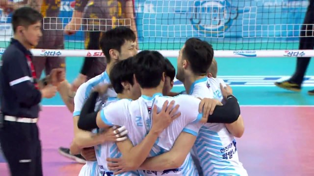 받고, 막고, 올리고, 때리고...선두 대한항공 '쾌속 6연승' / YTN