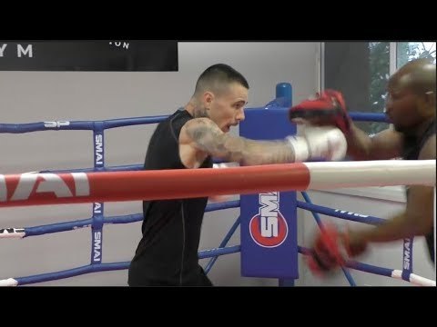 UNDEFEATED AUSTRALIAN PROSPECT GEORGE KAMBOSOS (12 0) SHOWS TECHNIQUE & POWER ON PADS
