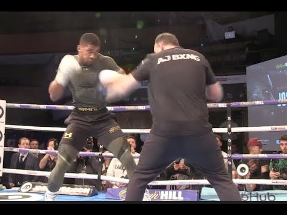 AJ BEAST MODE! - ANTHONY JOSHUA SMASHES THE PADS WITH ROB McCRACKEN / JOSHUA v TAKAM