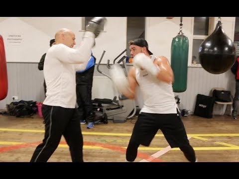 WAR GYPSY! - BILLY JOE SAUNDERS IN CAMP - SMASHING THE PADS WITH TRAINER DOMINIC INGLE