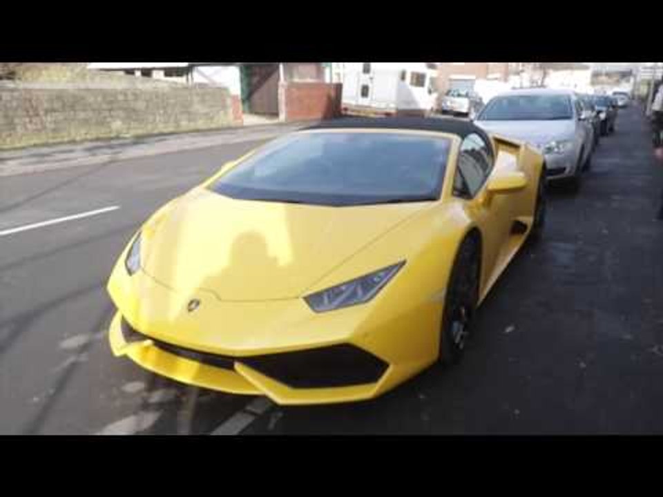 LAMBO JOE! **EXCLUSIVE** BILLY JOE SAUNDERS TAKES iFL TV IN HIS YELLOW LAMBORGHINI AROUND SHEFFIELD