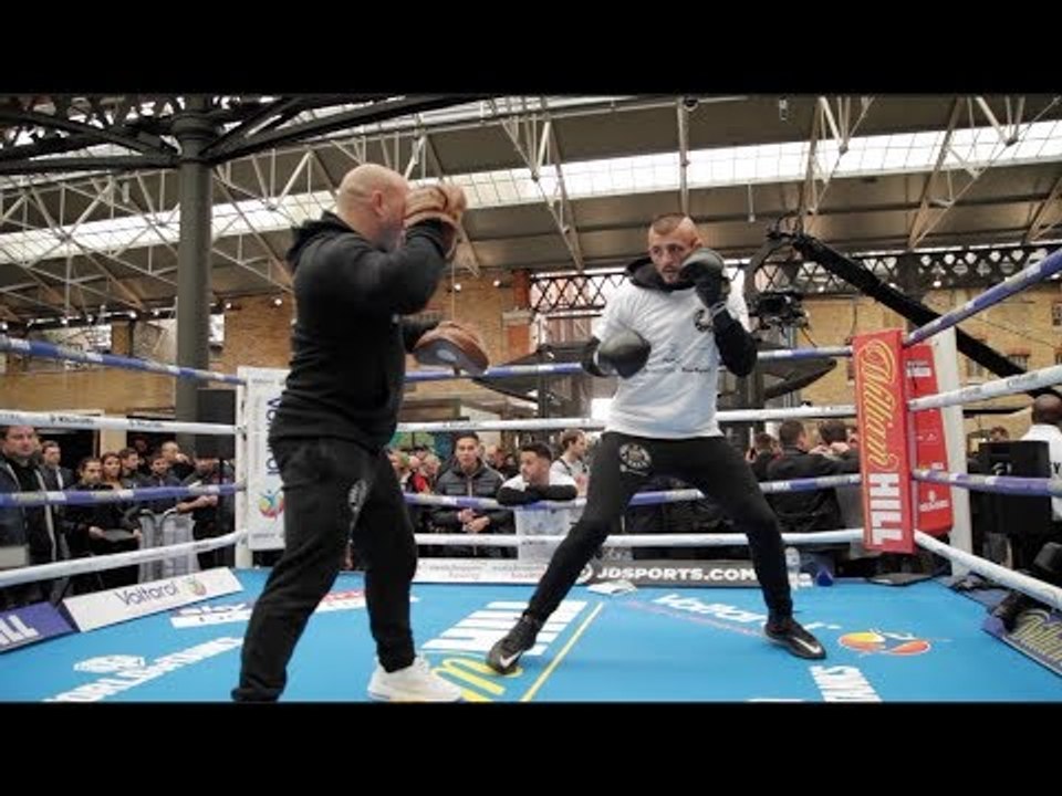 KODY DAVIES SMASHES THE PADS W/ WORLD CHAMPION GAVIN REES @ OPEN WORKOUTS / BELLEW v HAYE II