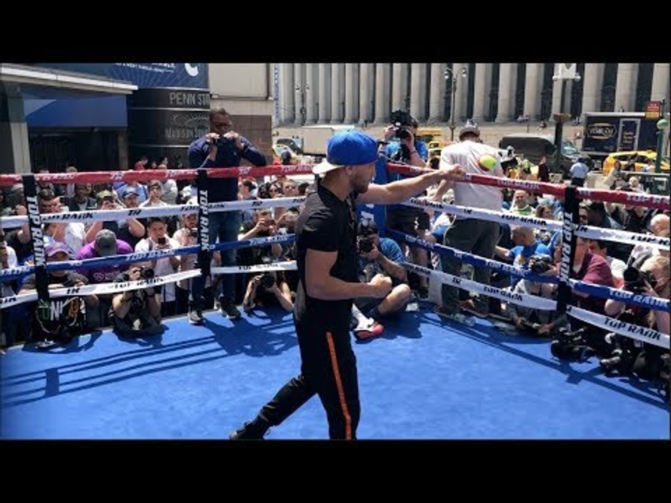 HI TECH! LOMACHENKO - VASYL LOMACHENKO (FULL & COMPLETE) PUBLIC WORKOUT / LINARES v LOMACHENKO