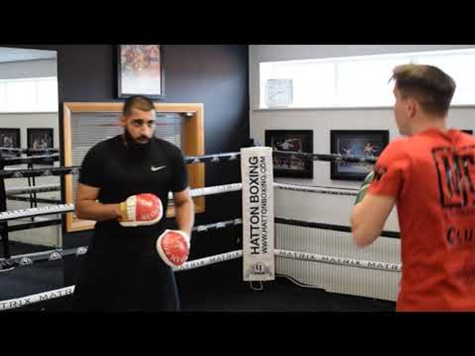THE CONLAN REVOLUTION CONTINUES! - MICHAEL CONLAN SMASHES PADS AHEAD OF DEC 22 FIGHT