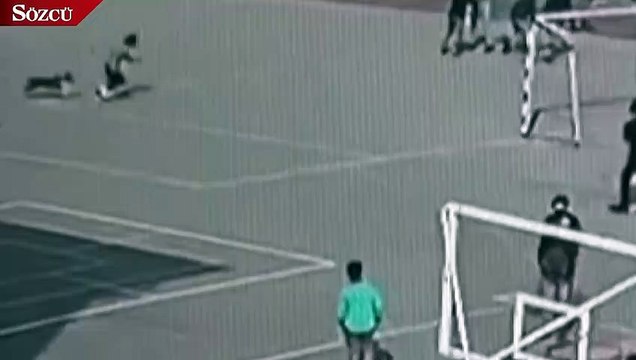 Okula giren pitbull öğrencilere böyle saldırdı