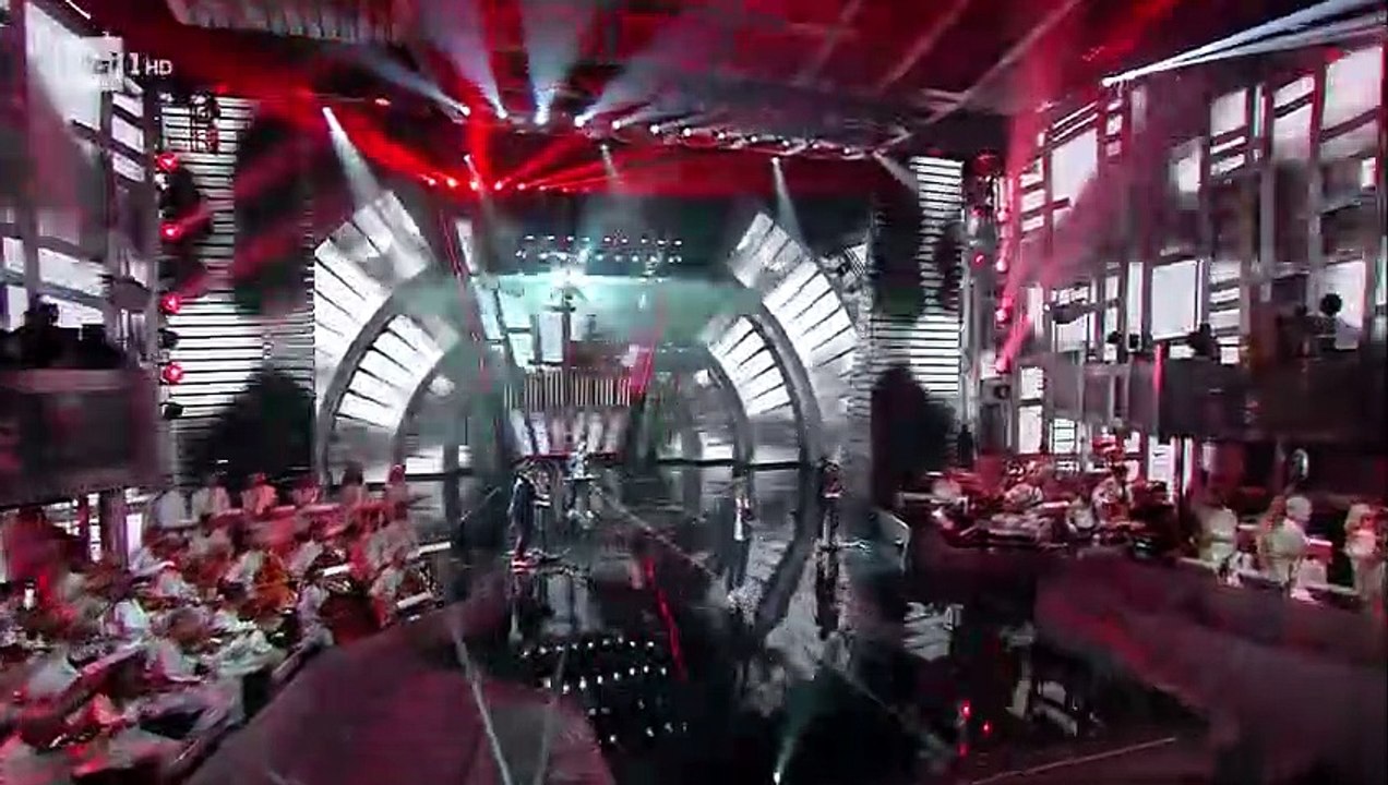 Eurovision 2018 - Lo Stato Sociale canta Una vita in vacanza - 68 Festival Sanremo 2018