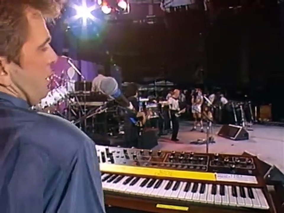 Peter Gabriel - Red Rain - June 15, 1986, Amnesty International's, 'A Conspiracy of Hope Tour', from Giants Stadium, East Rutherford, NJ.