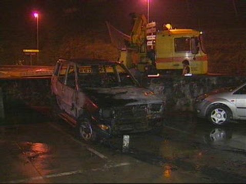 Unos desconocidos queman el coche del presidente de la gestora de Ondarroa