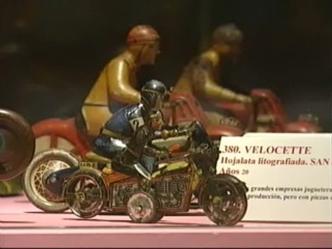 Vitoria acoge una exposición sobre la historia del juguete en España