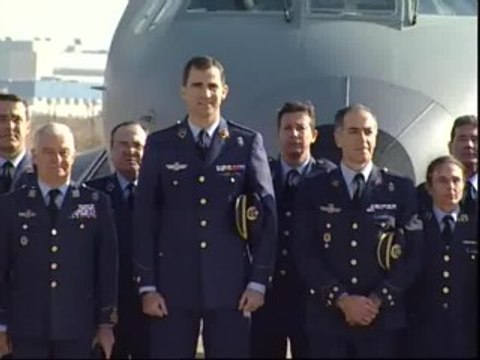 El Príncipe pilota el avión más moderno de las Fuerzas Armadas