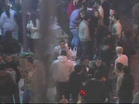 Vecinos de A Coruña denunciarán a su Ayuntamiento por el botellón