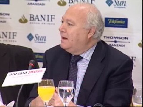 Moratinos: La llamada a consultas es lo último que se debe hacer
