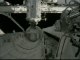 Los astronautas del "Discovery" descubren daños en los paneles solares
