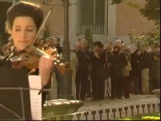 Largas colas para ver ampliación del Prado