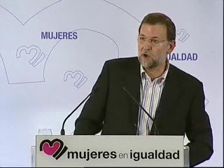 Rajoy vuelve a criticar a Zapatero