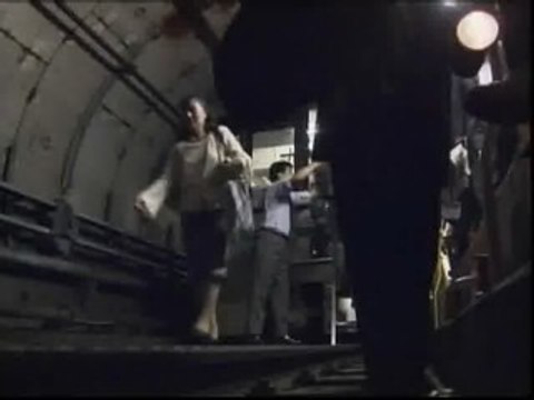 Miles de pasajeros quedan atrapados en el metro de Tokio