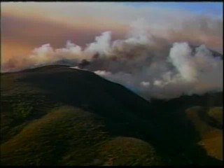 Bush visitará mañana California para evaluar la gestión de los incendios