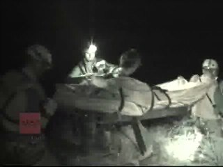 Rescatan a un hombre que cayó al vacío tras cerrarse su parapente