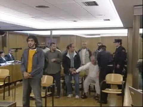 Los procesados por la operación Nova se amotinan en el juicio