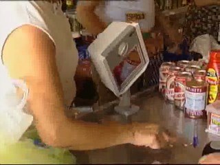 El ahorro de los hogares cae un 1,3%