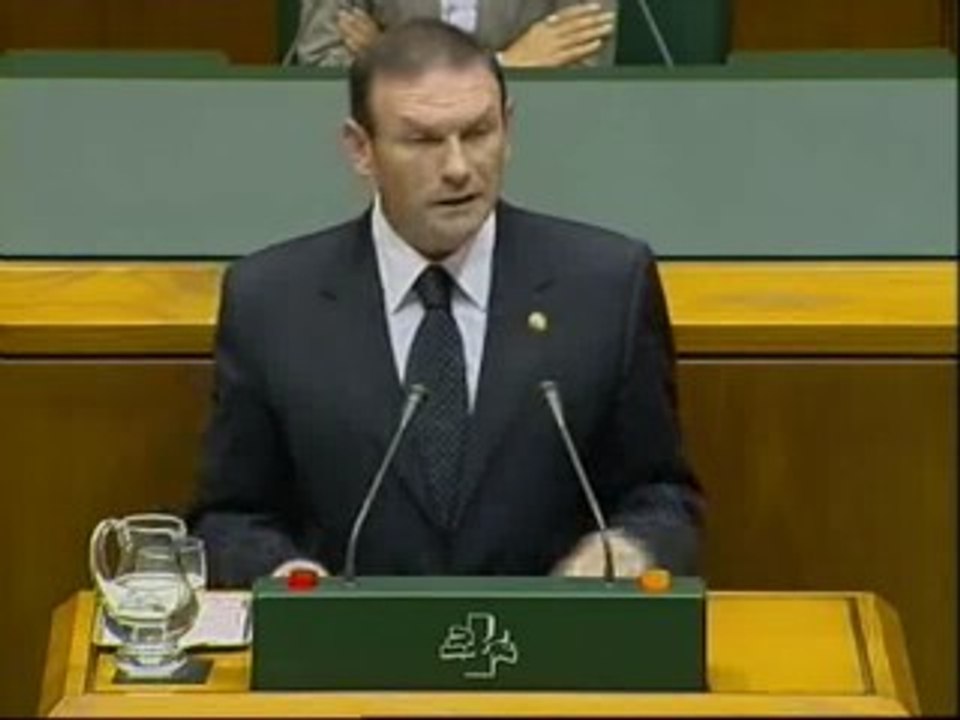 Ibarretxe considera