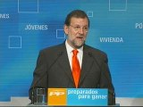 Rajoy carga contra Zapatero