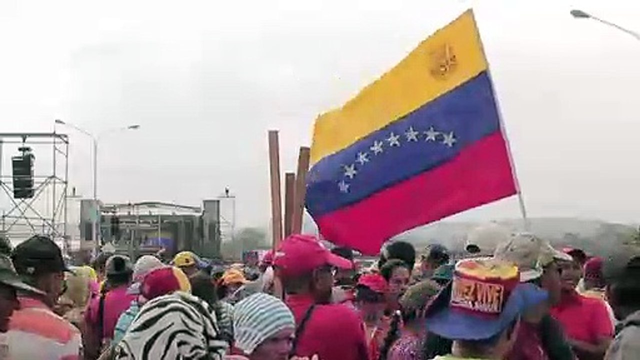 En Venezuela, chavismo abre tres días de concierto en frontera