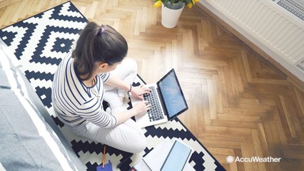 Schools turning snow days into online learning