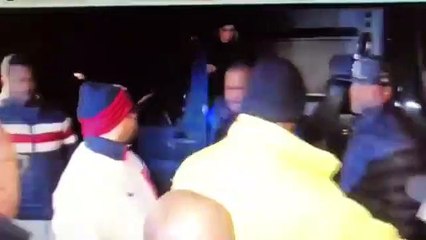 R. Kelly turns himself into police custody #RKelly