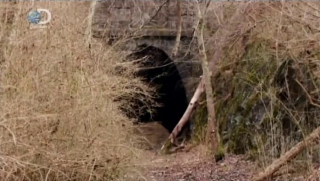 Bluе Rıdğе Mоuптаıп, Vıгğiпıа, USA, železničný tunel (SK, Oрusтеné projекту 02 #10, 1/2, železničná časť)