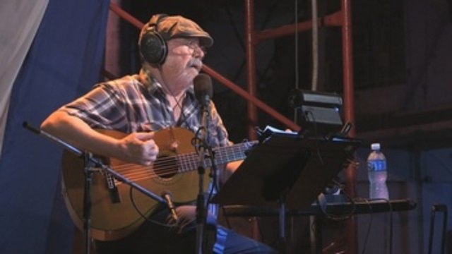 Silvio Rodríguez arropa con su trova a damnificados del tornado en La Habana